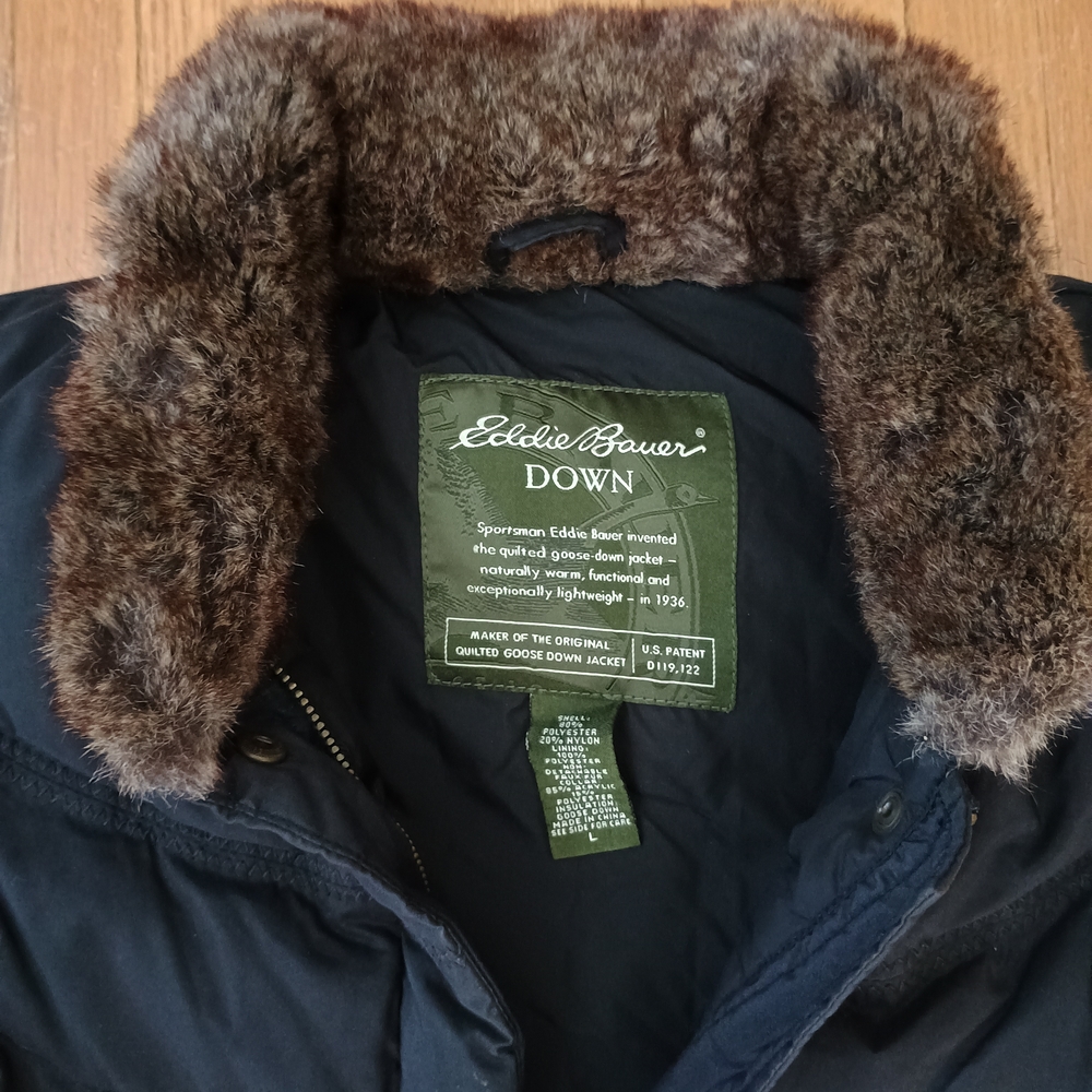Women's Eddie Bauer Black Down Puffer Vest with Faux Fur Collar - Picture 2 of 7